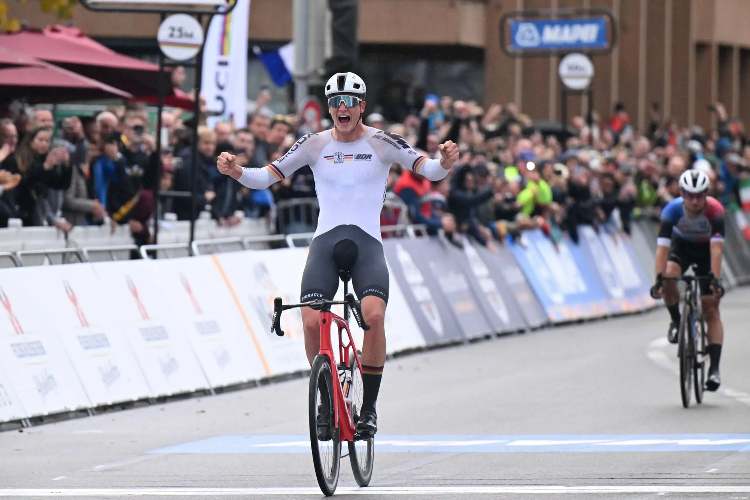 Champion's Choice: Niklas Behrens Powers to Victory with TINETECH Cycling Computer Mount